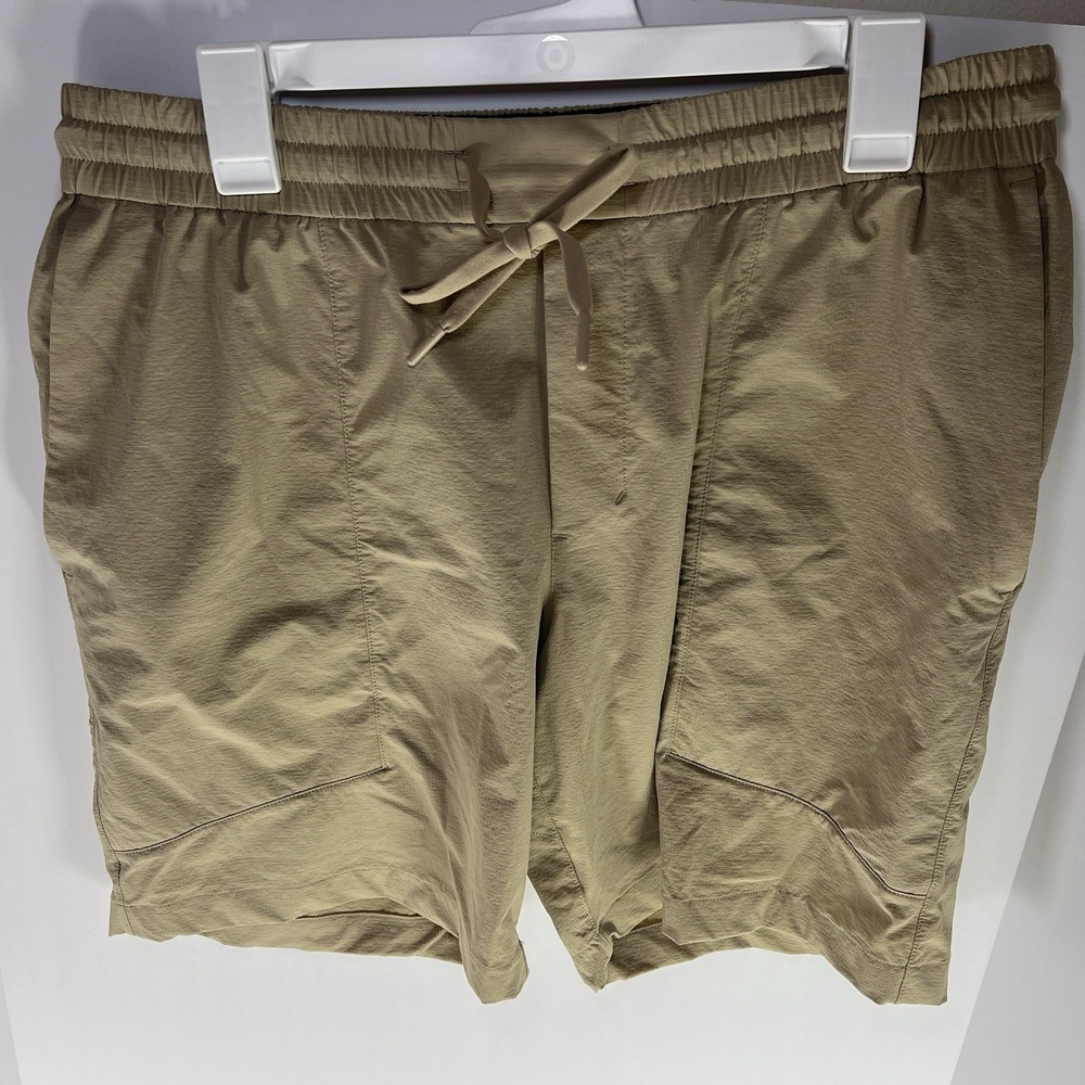 Lululemon Bowline Linerless Shorts Men's Large Tan 7" Inseam EUC